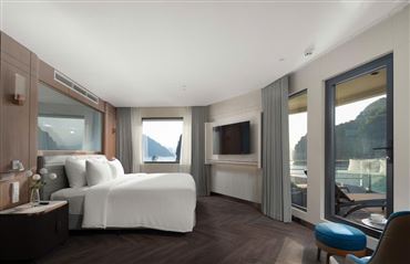 Phòng Essence Suite