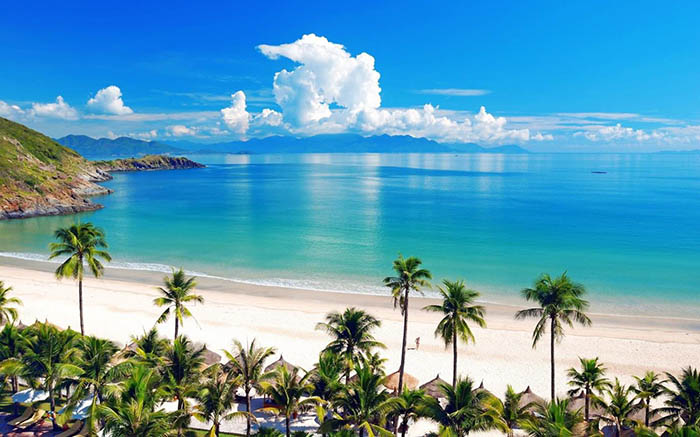 Du lịch trong nước nên đi đâu - Nha Trang với bãi biển đẹp nhất Việt Nam