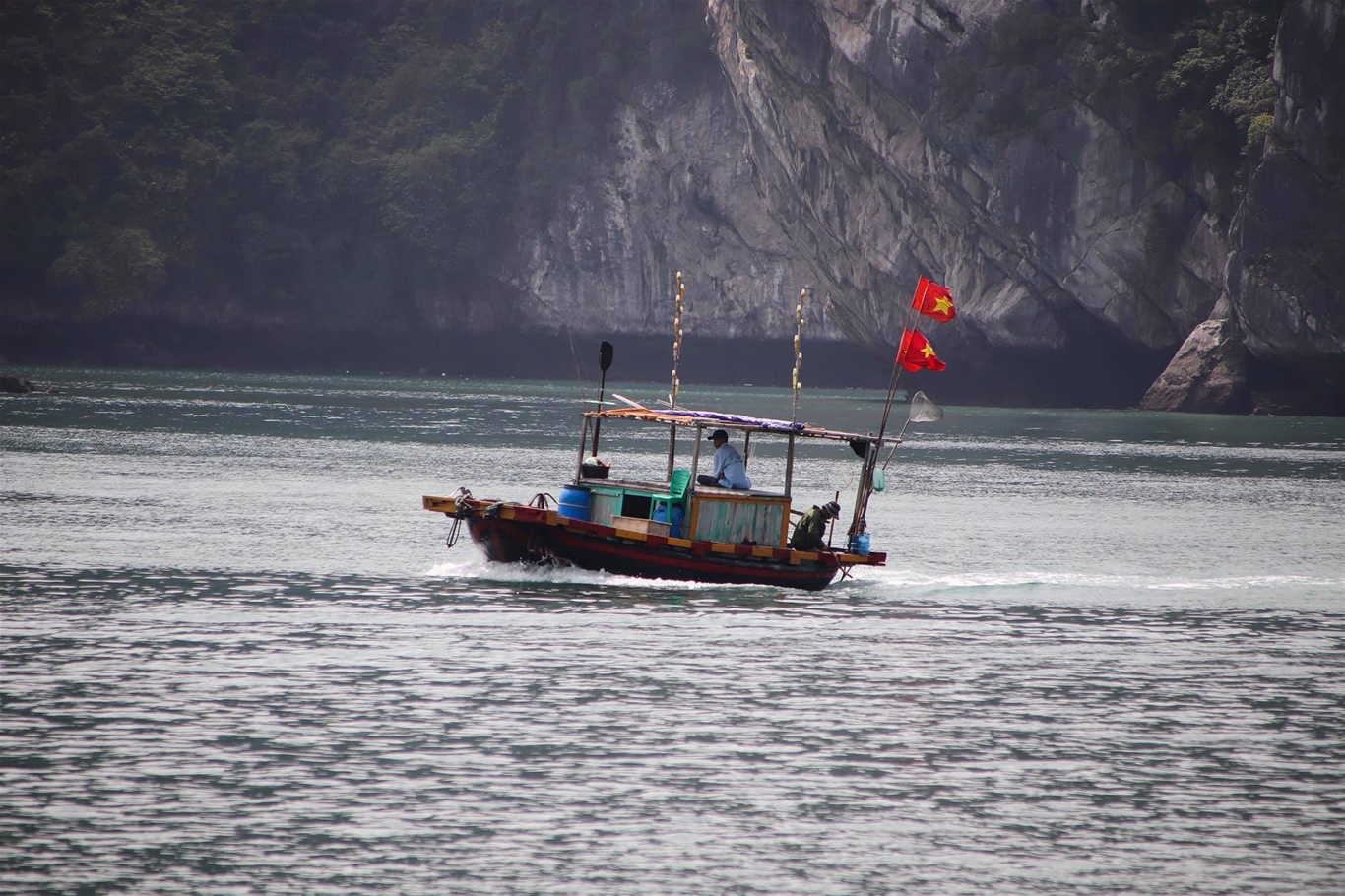 Người làng chài trên Vịnh Hạ Long